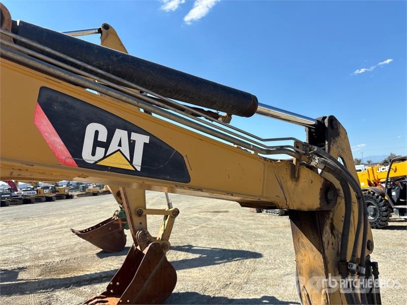 CAT 305E CR Mini Excavator Mini kotrók < 7t