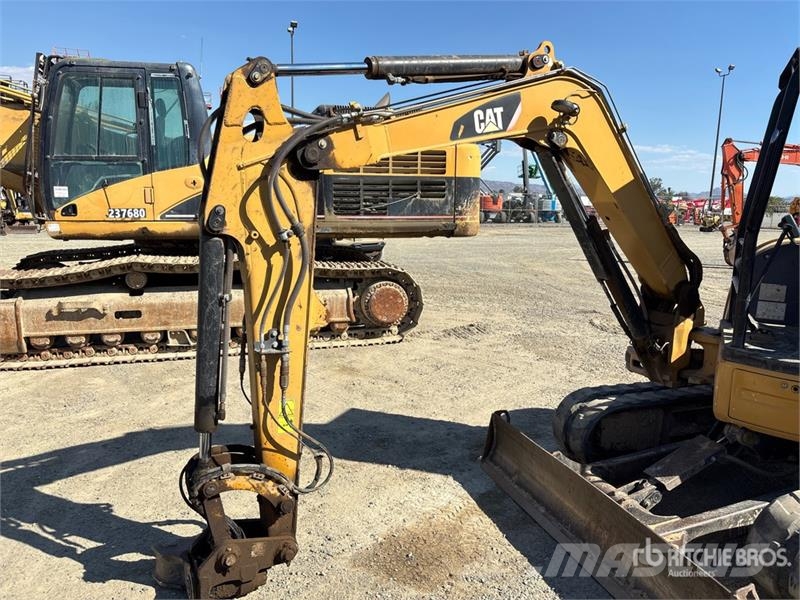 CAT 305E CR Mini Excavator Mini kotrók < 7t