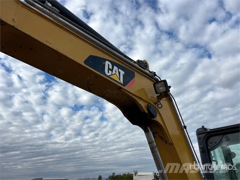 CAT 305E2 CR Mini Excavator Minikaivukoneet < 7t