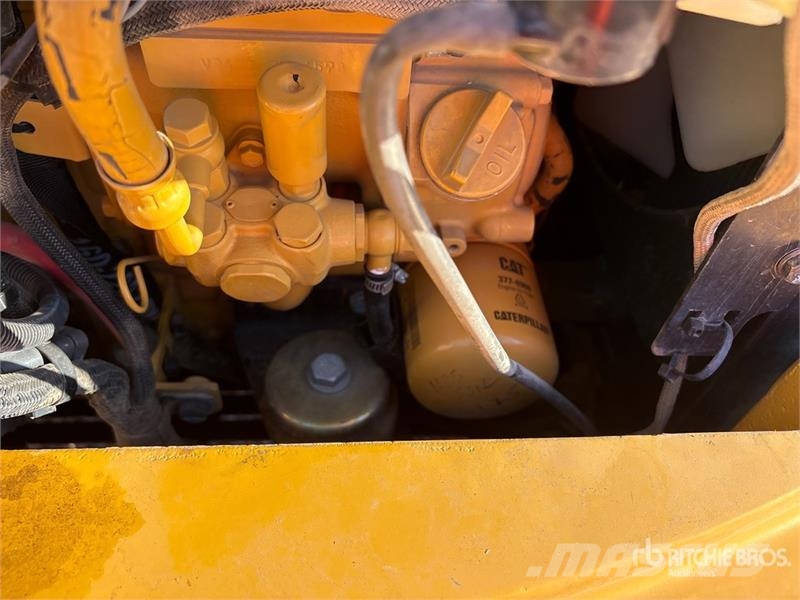 CAT 305E2 CR Mini Excavator Minigravemaskiner