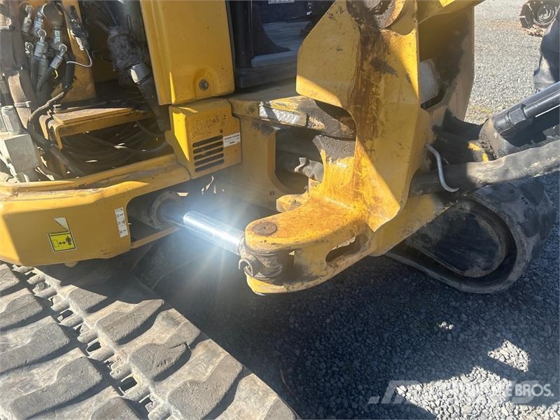 CAT 305E2 CR Mini Excavator Minibagger < 7t