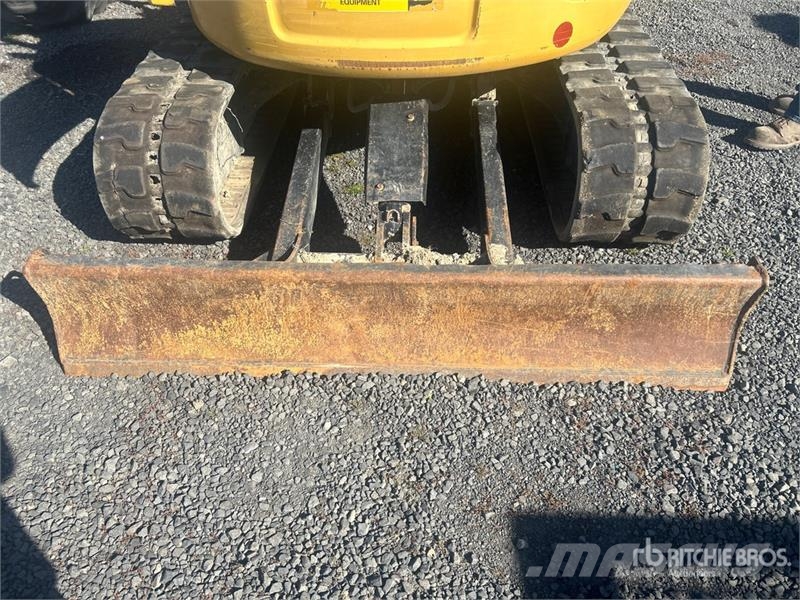CAT 305E2 CR Mini Excavator Minibagger < 7t