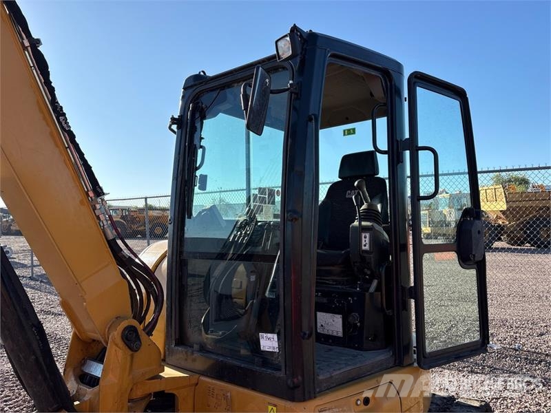 CAT 305E2 CR Mini Excavator Minigravemaskiner