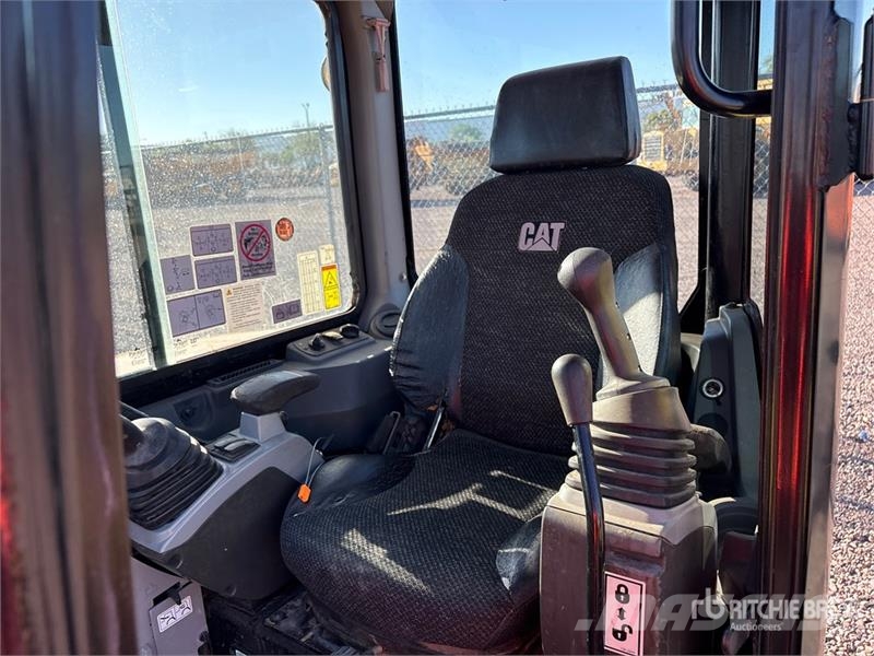 CAT 305E2 CR Mini Excavator Minigravemaskiner