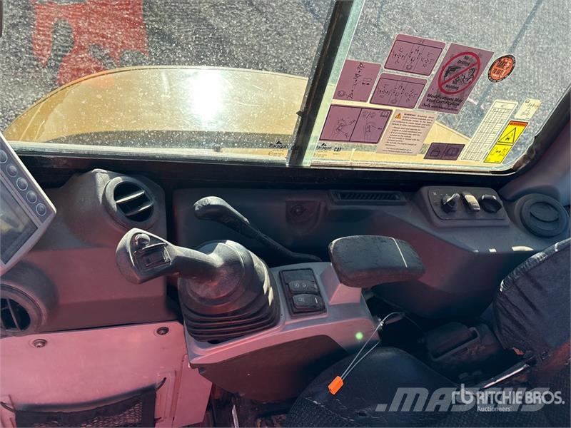 CAT 305E2 CR Mini Excavator Minigravemaskiner