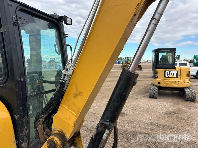 CAT 305E2 CR Mini Excavator Minikaivukoneet < 7t