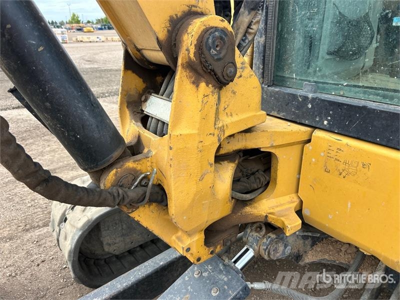 CAT 305E2 CR Mini Excavator Minikaivukoneet < 7t