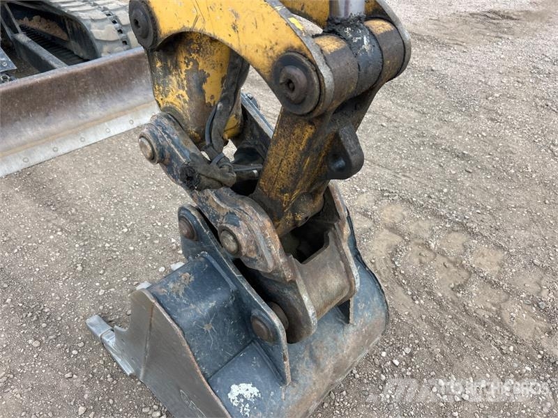 CAT 305E2 CR Mini Excavator Minikaivukoneet < 7t
