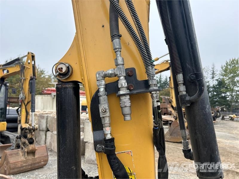 CAT 305E2 CR Mini Excavator Mini excavatoare < 7t