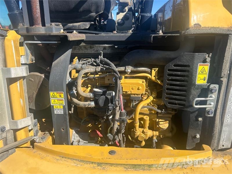 CAT 305E2 CR Mini Excavator Minibagger < 7t