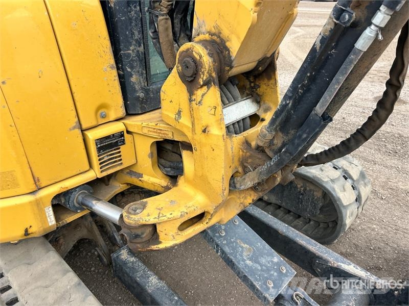 CAT 305E2 CR Mini Excavator Minikaivukoneet < 7t