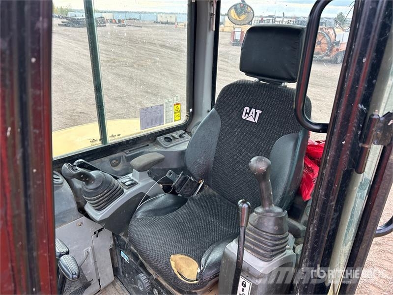 CAT 305E2 Mini Excavator حفارات صغيرة أقل من 7 طن (حفارات صغيرة)