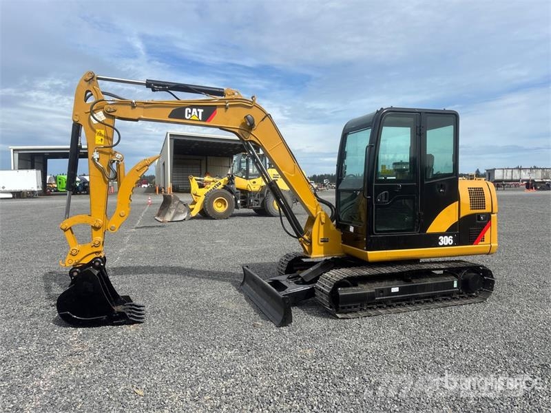 CAT 306 Mini Excavator Miniescavatori