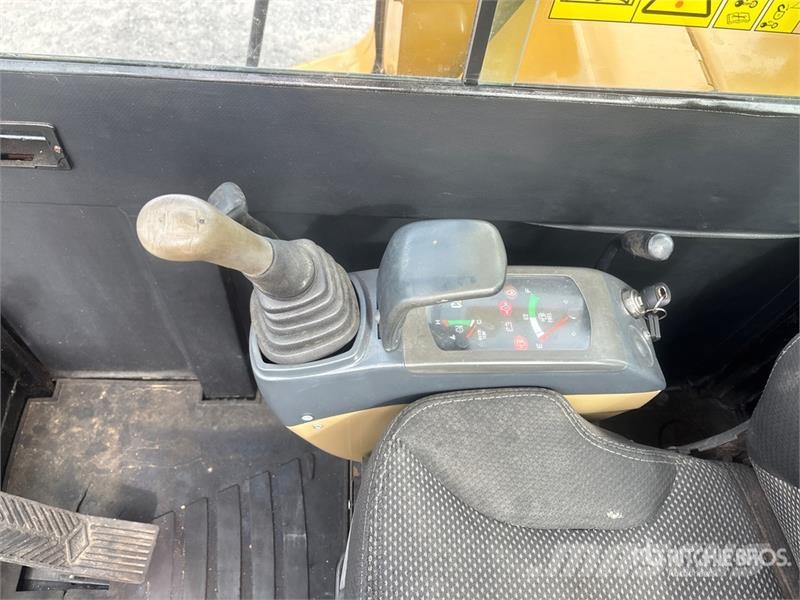 CAT 306 Mini Excavator Miniescavatori