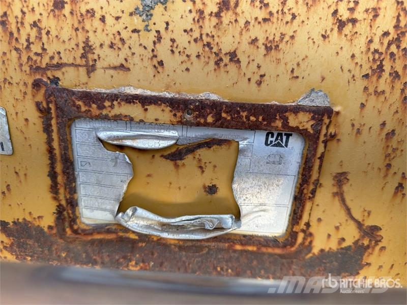 CAT 32 in Digging Excavator Bucket Buckets
