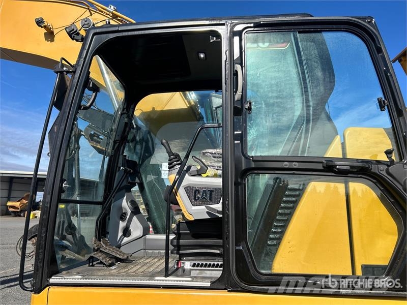 CAT 320 Tracked Excavator Bageri guseničari