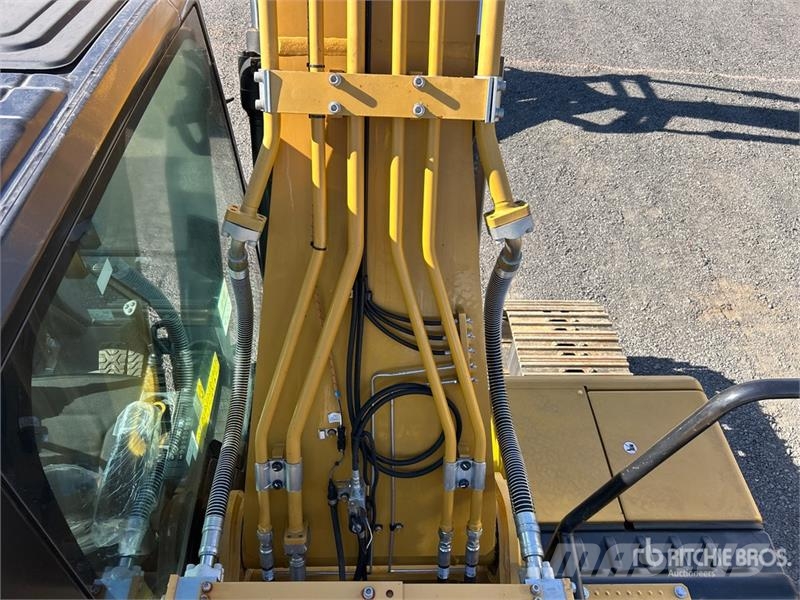 CAT 320 Tracked Excavator Bageri guseničari