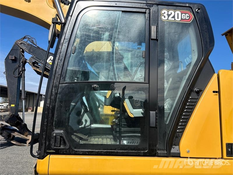 CAT 320 Tracked Excavator Bageri guseničari