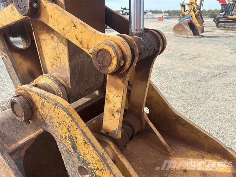 CAT 320 Tracked Excavator Lánctalpas kotrók