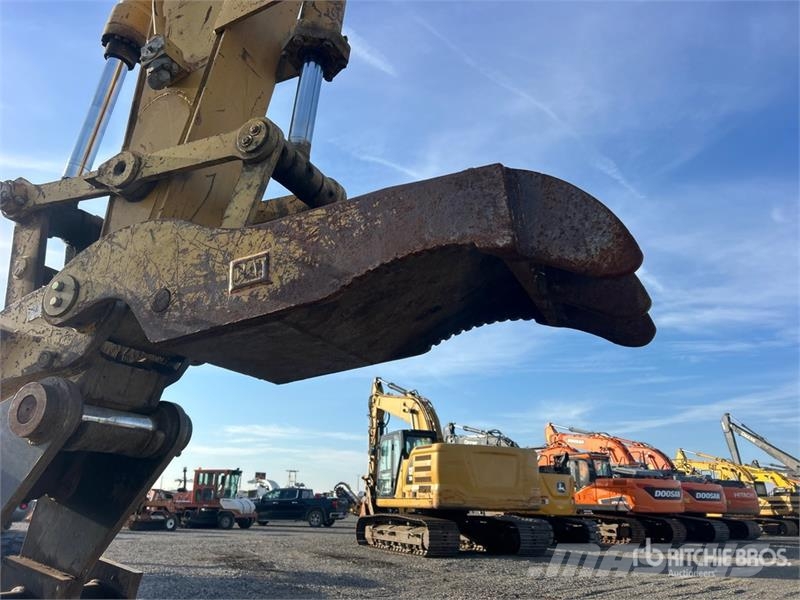 CAT 320C L Tracked Excavator Kāpurķēžu ekskavatori