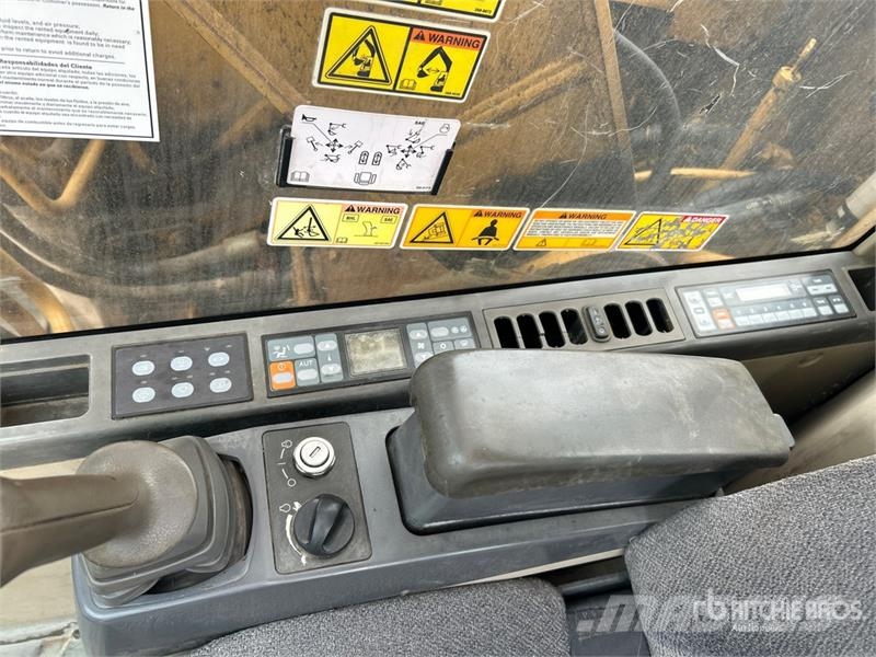 CAT 320C L Tracked Excavator Crawler excavators