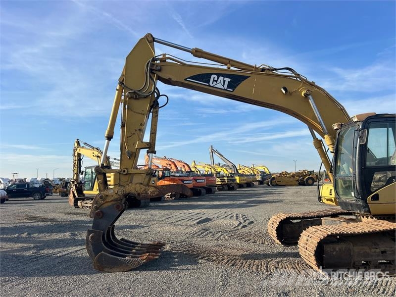 CAT 320C L Tracked Excavator Kāpurķēžu ekskavatori