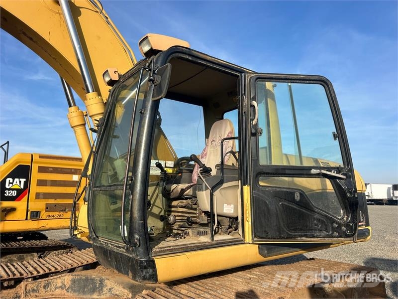 CAT 320C L Tracked Excavator Kāpurķēžu ekskavatori