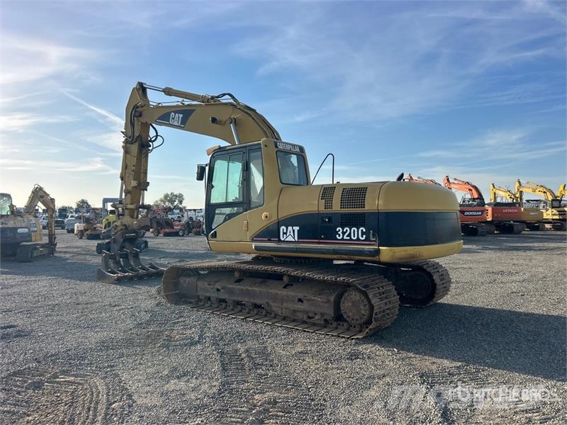 CAT 320C L Tracked Excavator Kāpurķēžu ekskavatori