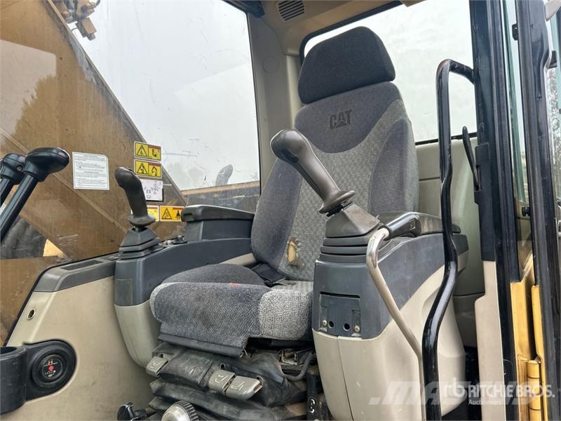 CAT 320C L Tracked Excavator Crawler excavators