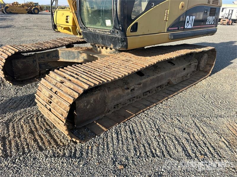 CAT 320C L Tracked Excavator Kāpurķēžu ekskavatori