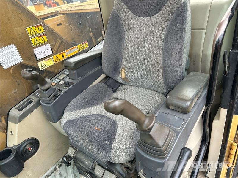 CAT 320C L Tracked Excavator Crawler excavators