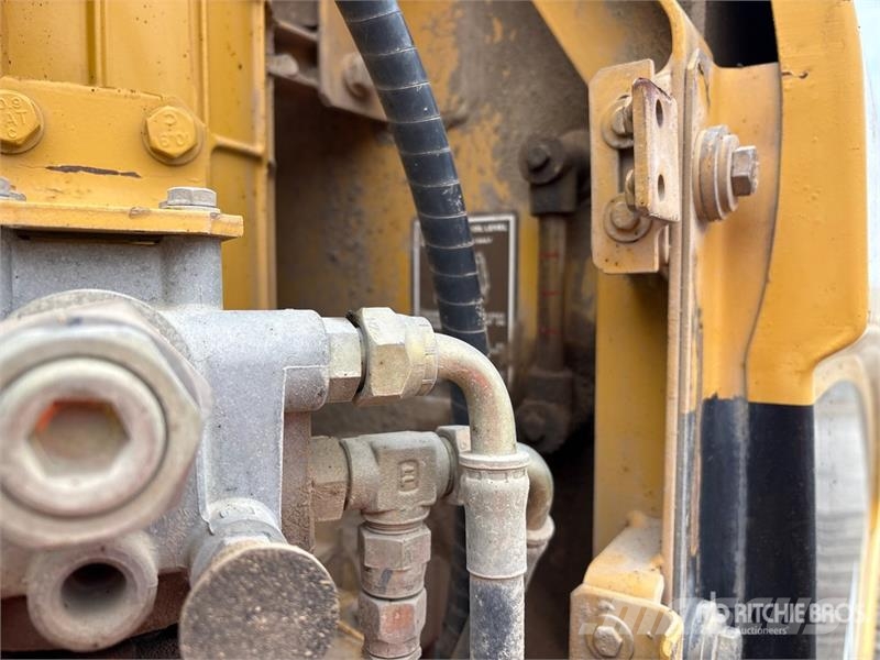 CAT 320C L Tracked Excavator Crawler excavators