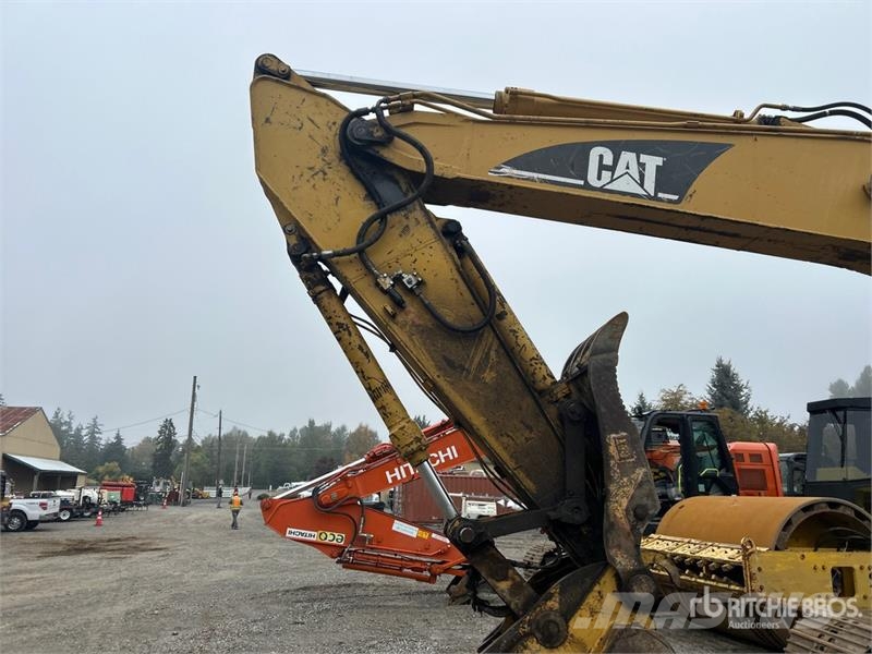 CAT 320C L Tracked Excavator Crawler excavators