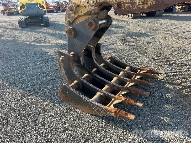 CAT 320C L Tracked Excavator Kāpurķēžu ekskavatori