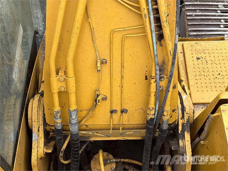 CAT 320C L Tracked Excavator Crawler excavators