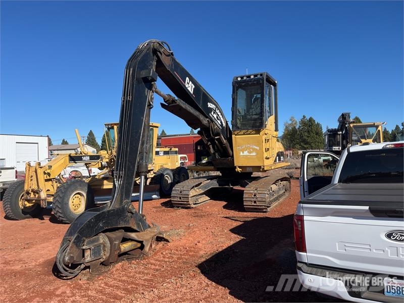 CAT 320C LL Log Loader Knuckleboom loaders