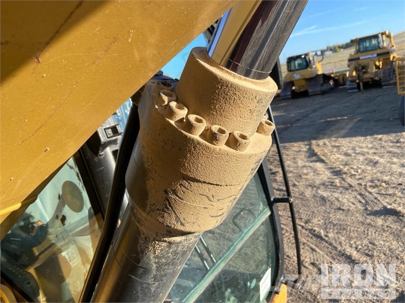 CAT 320D L Kāpurķēžu ekskavatori