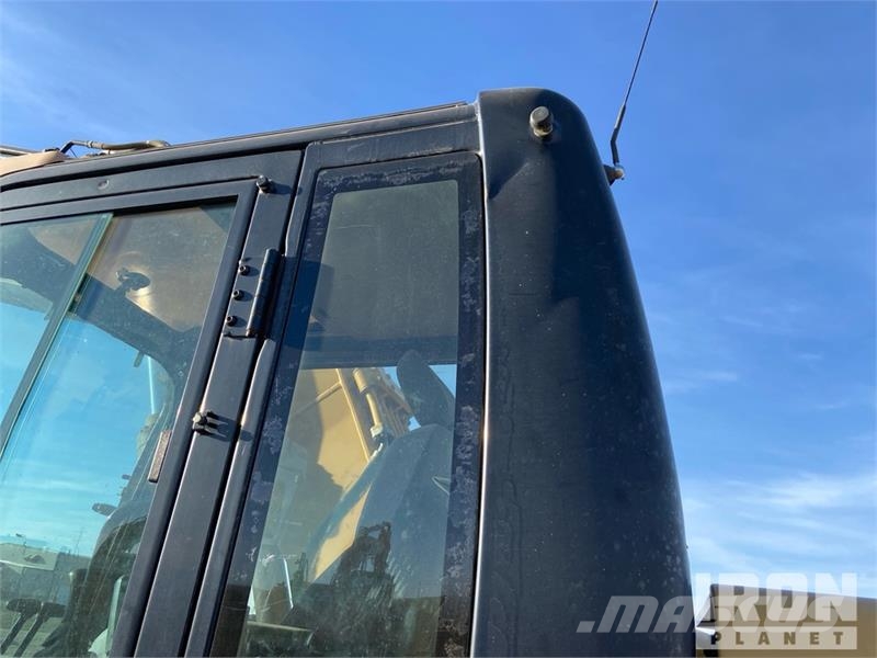 CAT 320D L Kāpurķēžu ekskavatori
