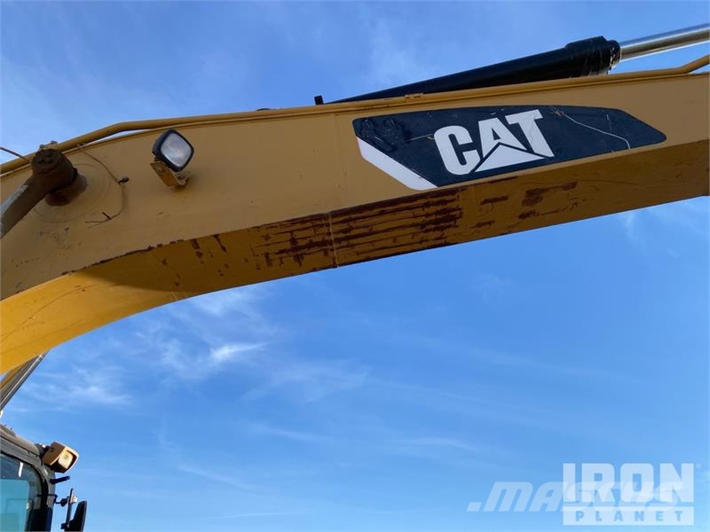 CAT 320D L Kāpurķēžu ekskavatori