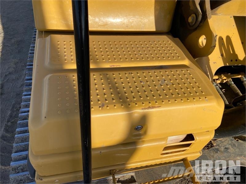 CAT 320D L Kāpurķēžu ekskavatori