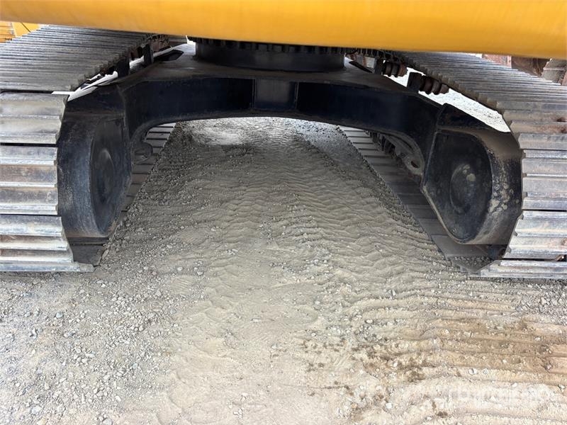 CAT 320GC Tracked Excavator Bagri goseničarji