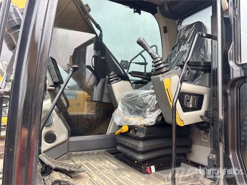 CAT 320GC Tracked Excavator Bagri goseničarji