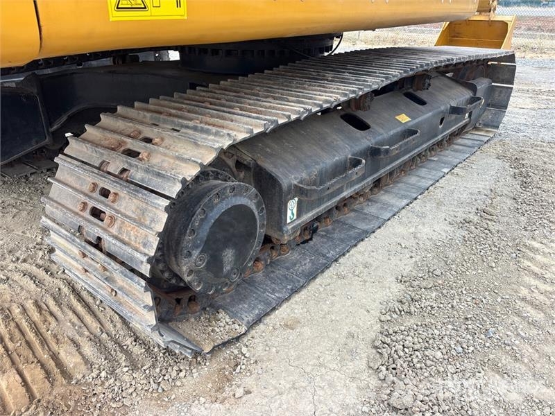 CAT 320GC Tracked Excavator Bagri goseničarji
