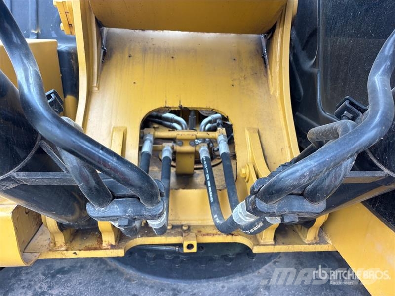 CAT 320GC Tracked Excavator Bagri goseničarji