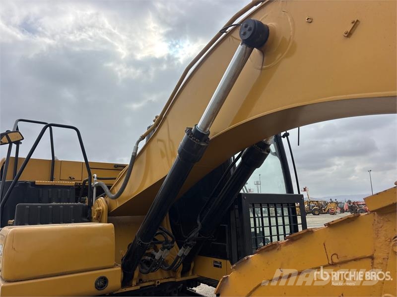 CAT 320GC Tracked Excavator Bagri goseničarji