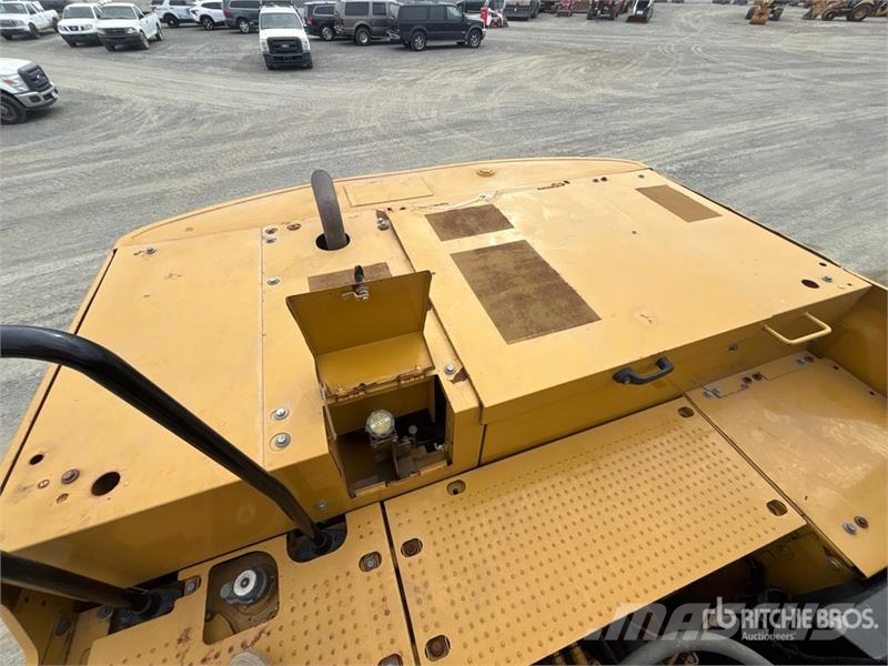 CAT 320GC Tracked Excavator Bagri goseničarji