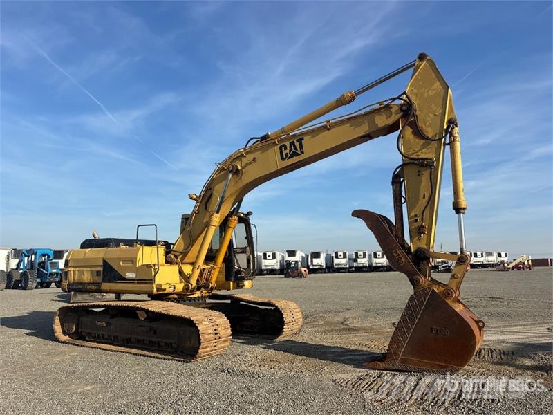 CAT 322L Kāpurķēžu ekskavatori