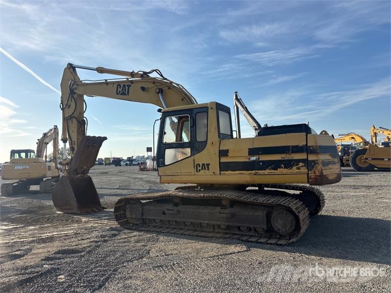 CAT 322L Kāpurķēžu ekskavatori