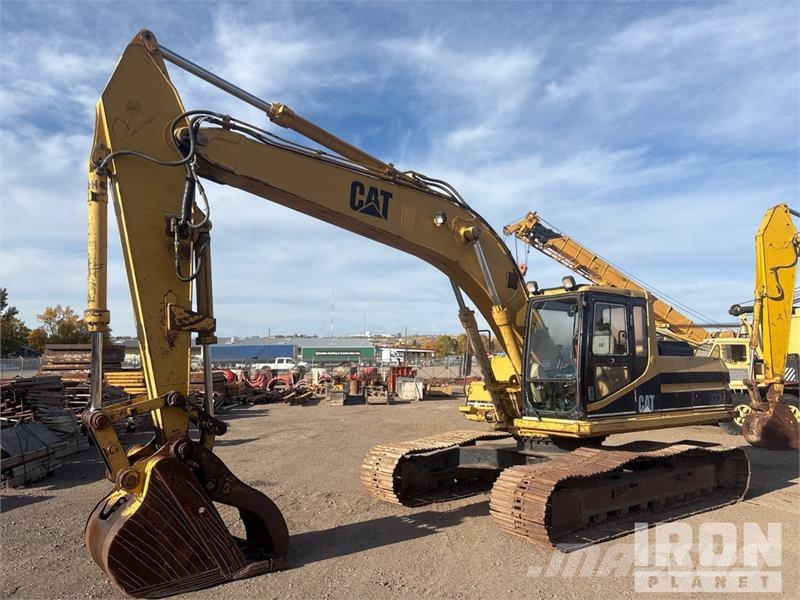 CAT 322L Kāpurķēžu ekskavatori