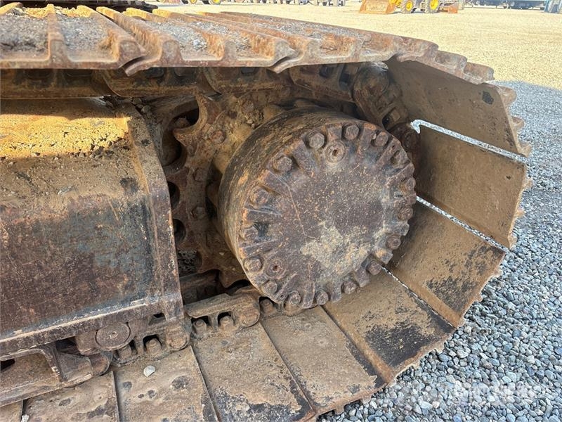 CAT 322L Kāpurķēžu ekskavatori